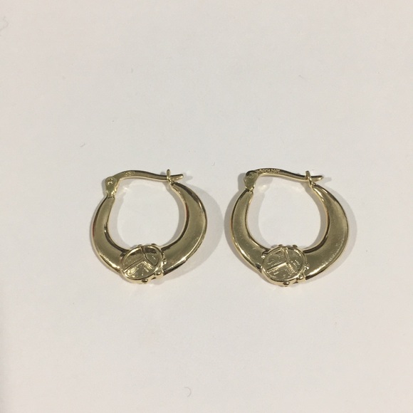 14k Yellow Gold Hoop Earrings With Ladybug 🐞 - Picture 6 of 6